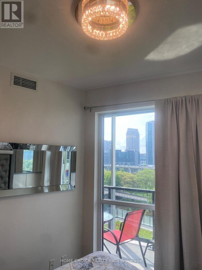 Photo - 30 Ordnance St Unité 701