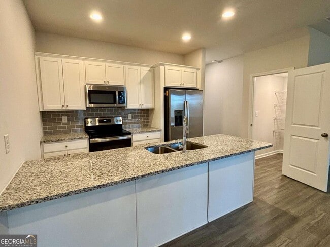 Photo - 2809 Ridgeview Dr