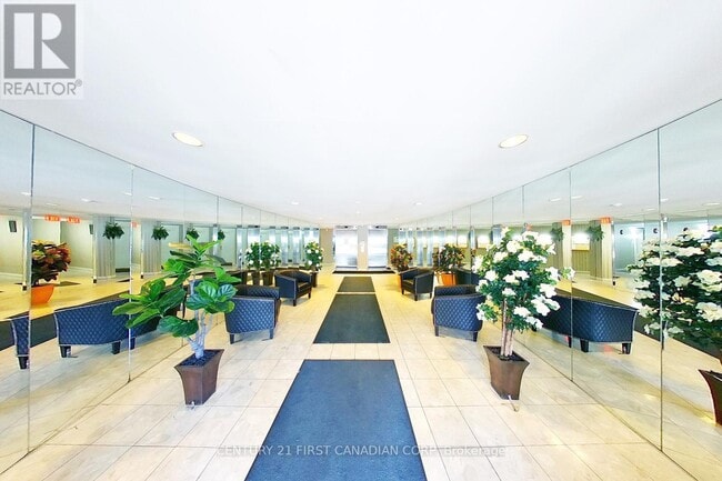 Photo - 570 Proudfoot Ln Unité 812