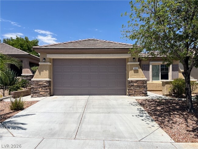 10922 Moonbeam Glow Ln