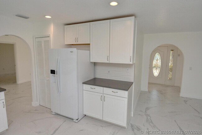 Photo - 943 SE Browning Ave