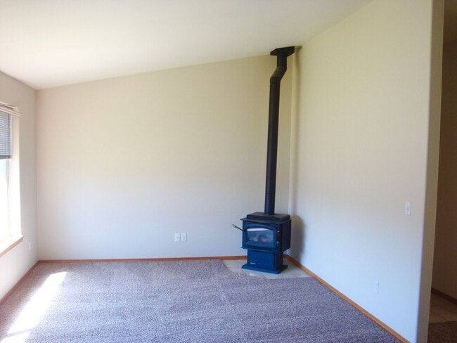Photo - 2144 SW Reindeer Ave Unit 2144