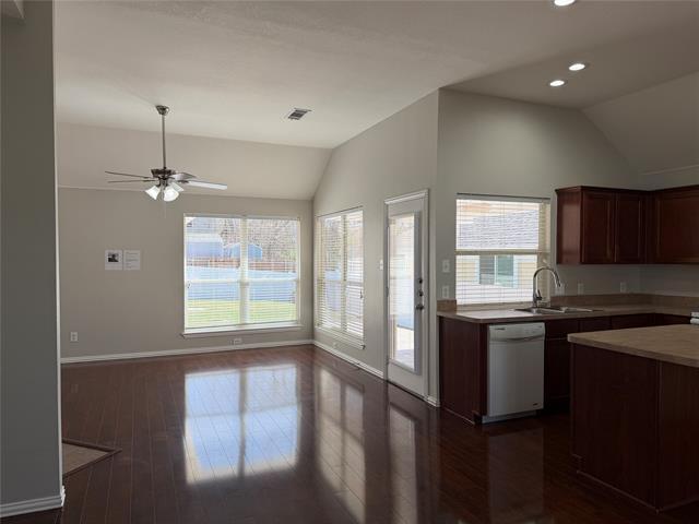 Photo - 523 Hilltop Dr