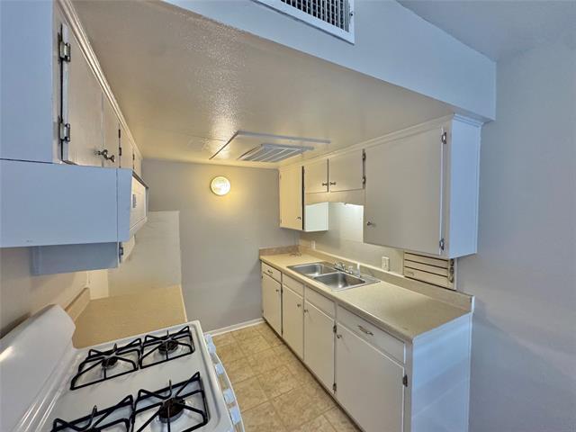 Photo - 1005 W Hickory St Unit W9