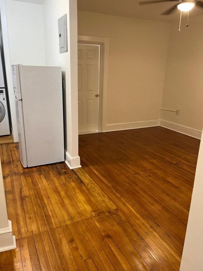 Photo - 2313 Wisconsin Ave NW
