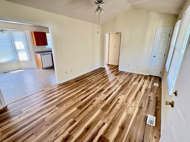 Photo - 1033 Holly Point Dr