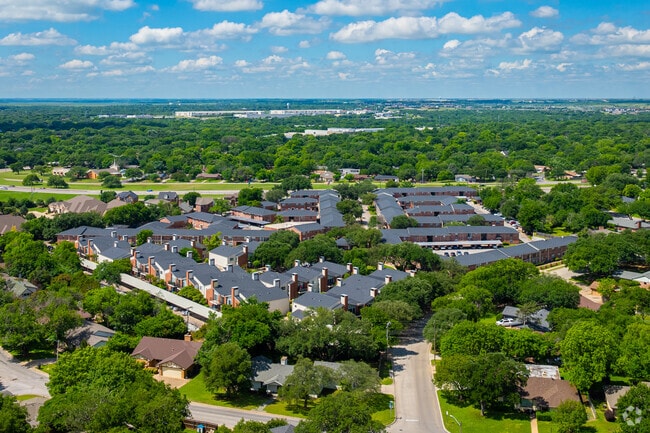 Aerial - The Estates at Ridglea Hills Rental