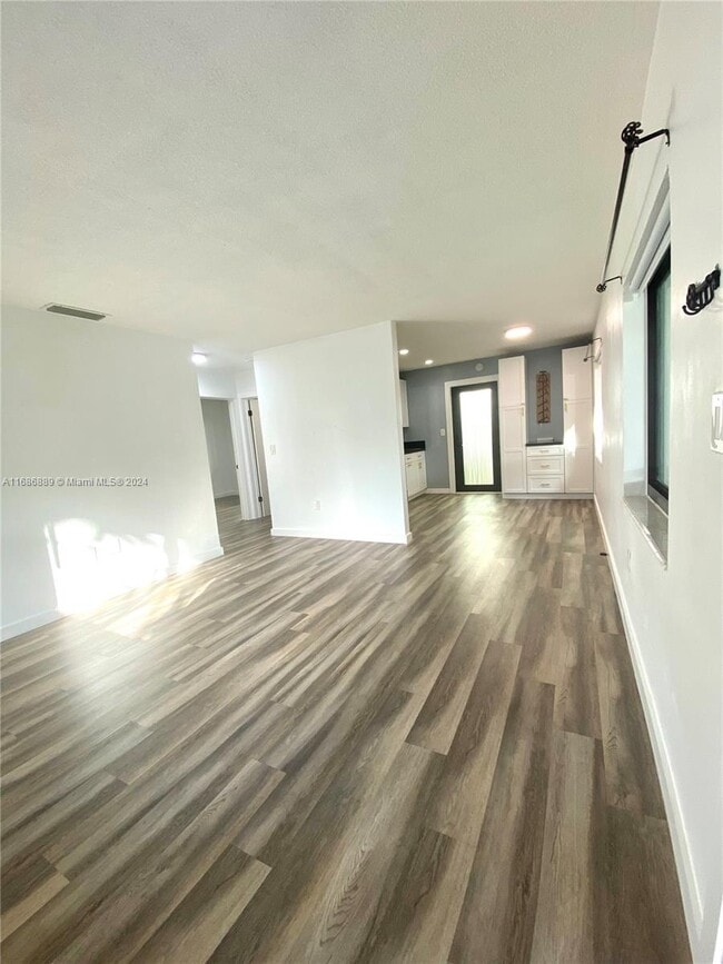 Photo - 1735 SW 21st St