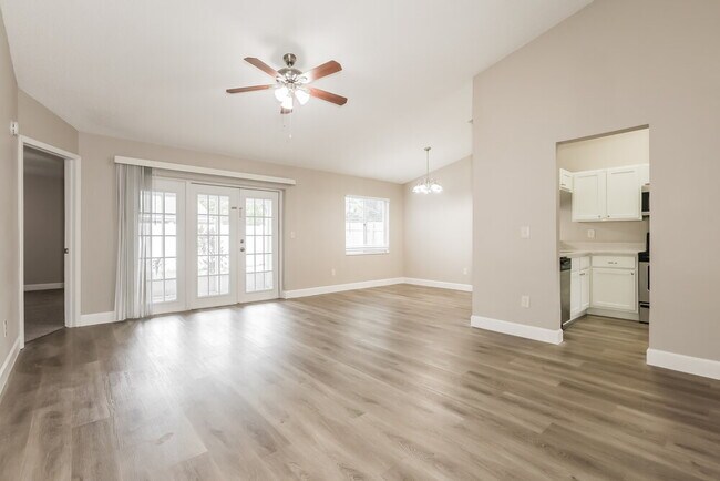 Photo - 1310 Coolmont Dr