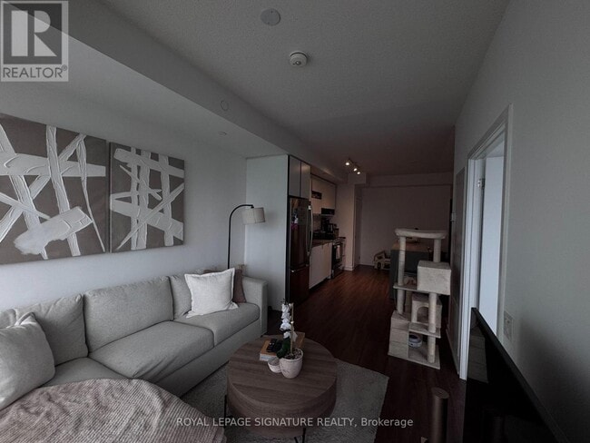 Photo - 4065 Confederation Pkwy Unit 3702