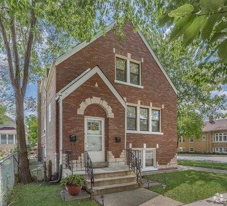 Building Photo - 2345 Ridgeland Ave Unit 2 Rental