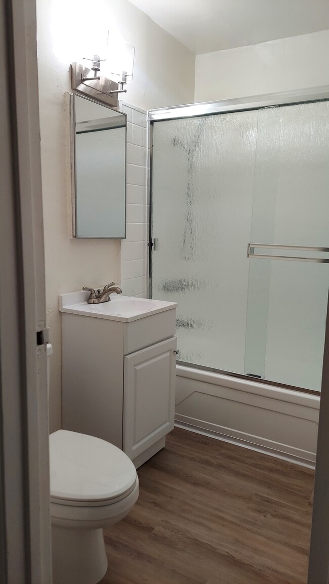 Photo - Anderson Apts