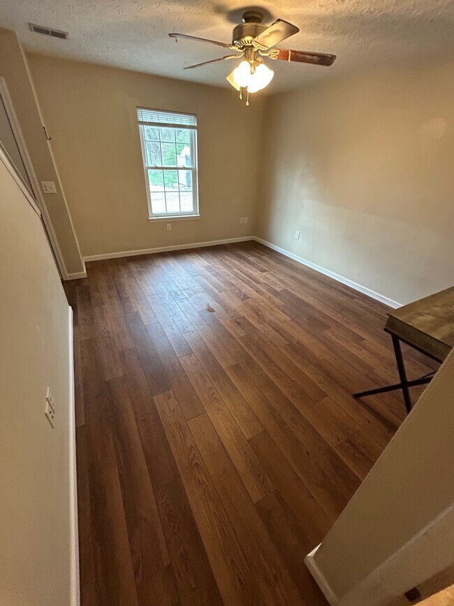 Photo - 164 Barber Rd