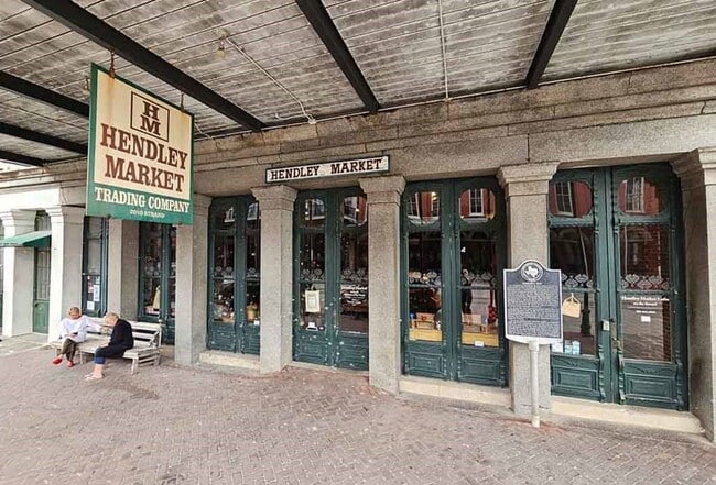 Photo - 2010 The Strand Unit 203