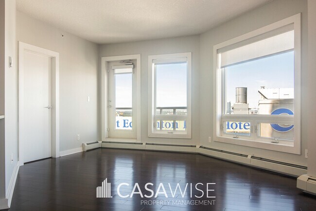 Photo - 10152-2104 104 St NW