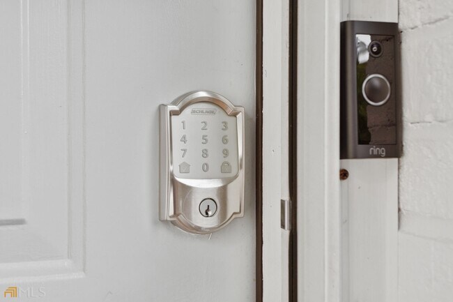 Photo - 5212 Laurel Bridge Dr SE