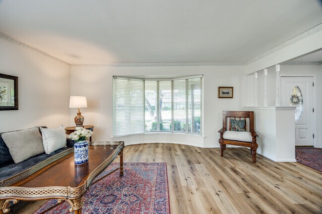 Formal Living Room - 7842 El Pensador Dr