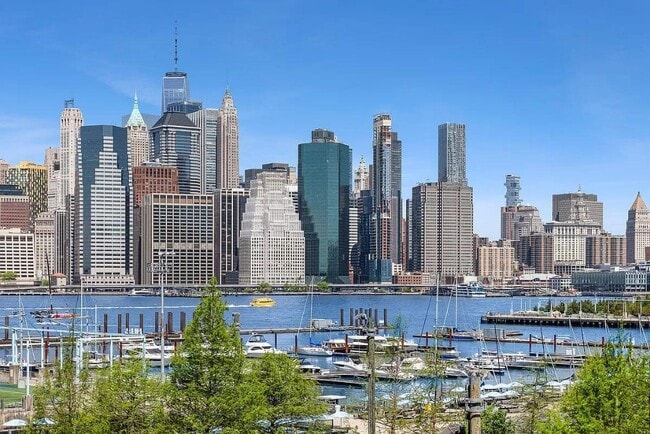 Photo - 130 Hicks St Unidad 325