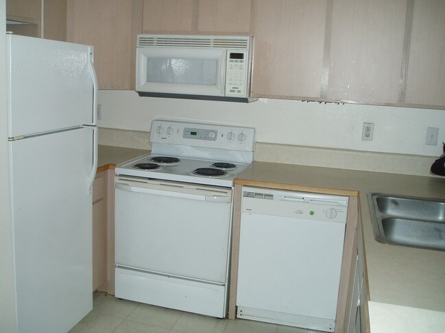 Cocina - Eagle Ridge Plaza