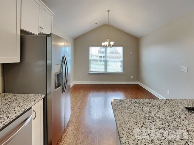 1021 Laurelwood Dr