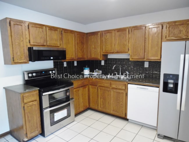 Photo - 211 Brookside Dr Unidad A