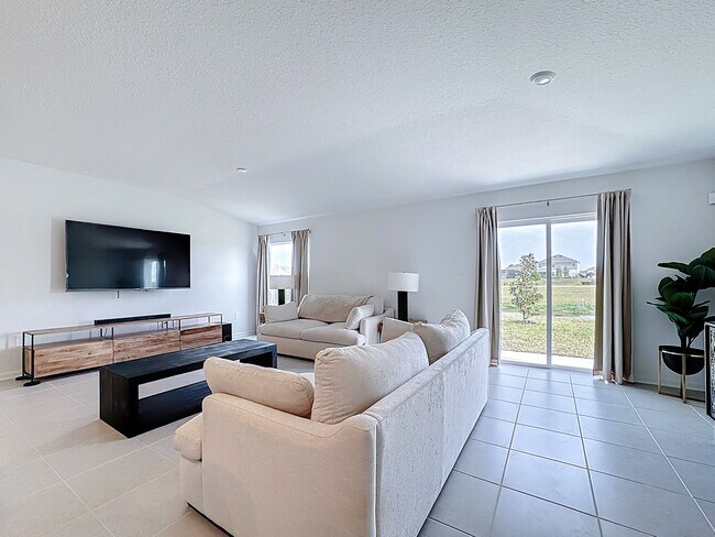 Photo - 5023 Barnet Dr