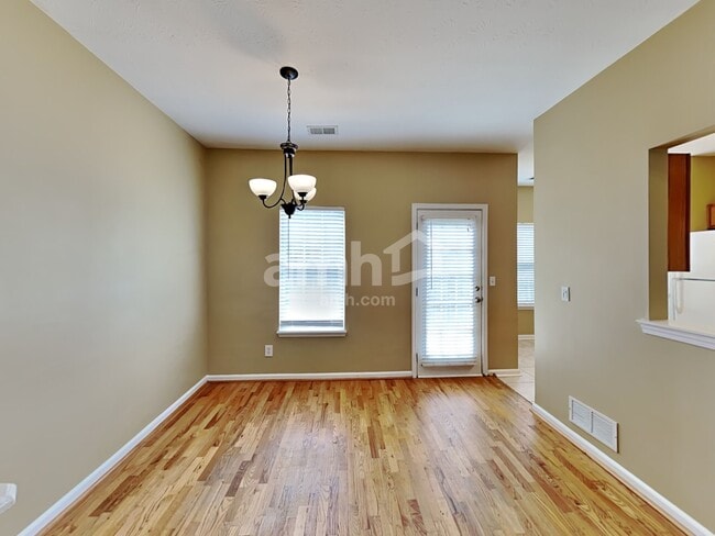 Photo - 2766 Lake Park Rdg E