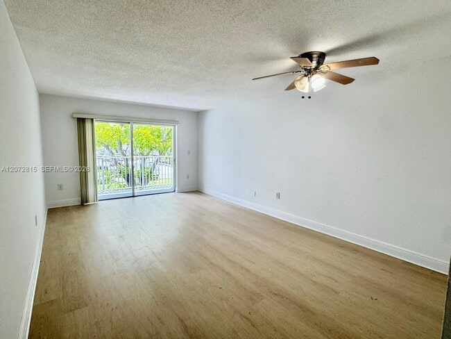 Photo - 4800 NW 79th Ave Unit 203