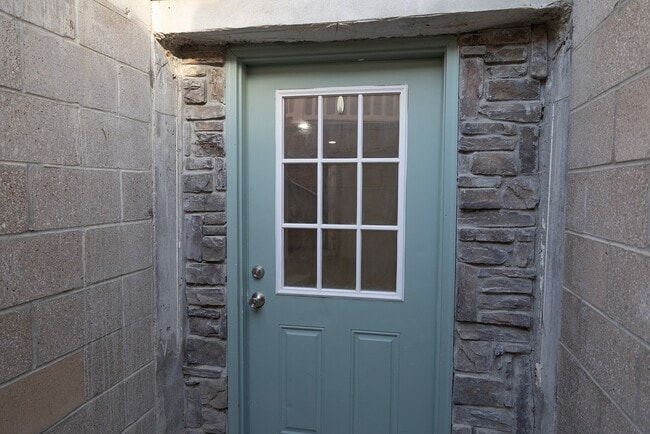 Photo - 1066 Searle Ln
