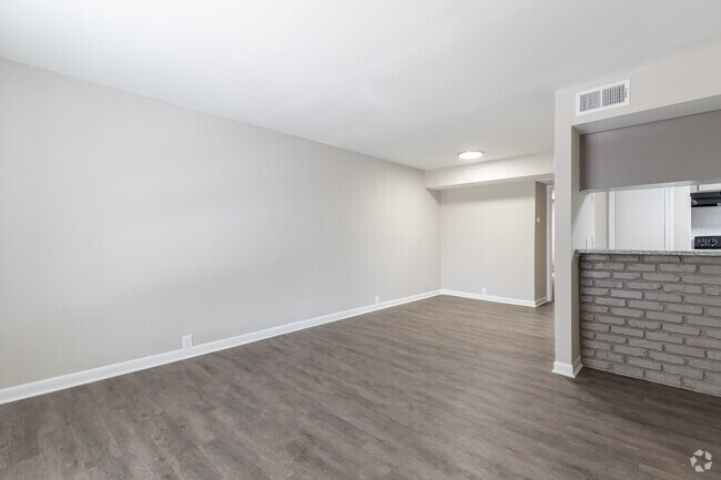 1 BR, 1 BA - Living Room