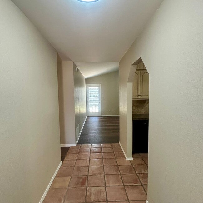 Photo - Enjoy Coming Home To This Beautiful and Well Maintained Home Close To Shopping, Restaurants & More!