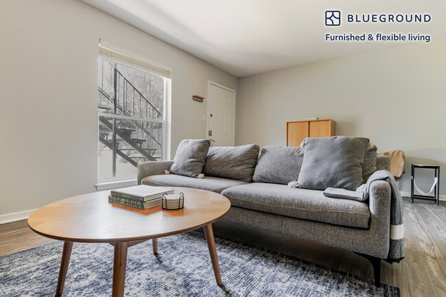 Building Photo - 1230 E 38th 1/2 St Rental