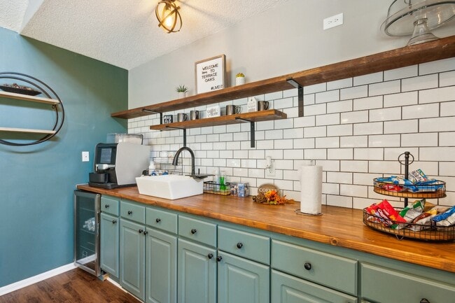 Photo - Terrace Oaks