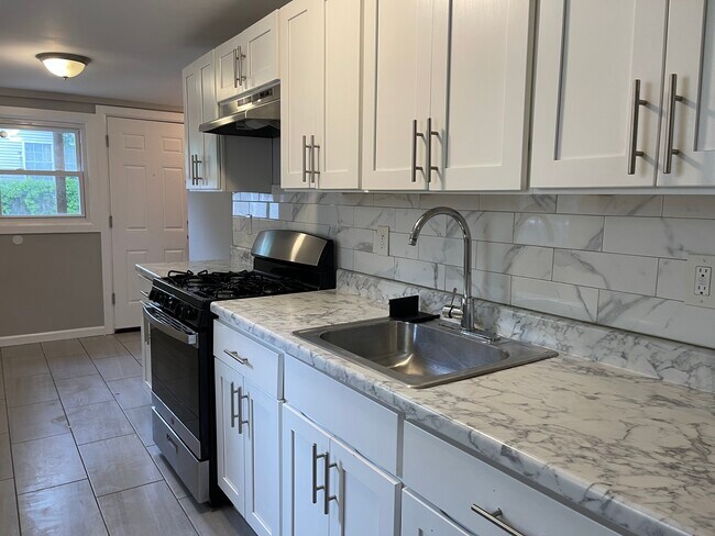 Photo - 690 S 18th St Unit 1