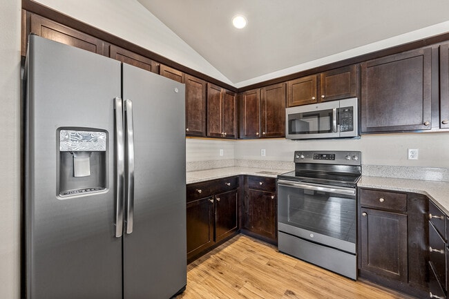 Photo - 1240 Mary Ln