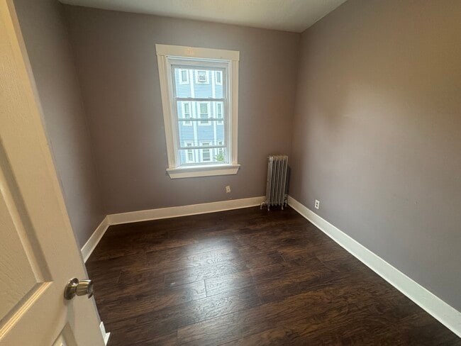 Photo - 196 Sherman St