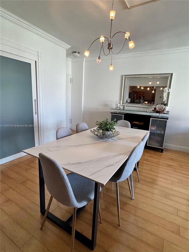 Photo - 3001 S Ocean Dr Unidad 1539