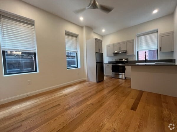 Building Photo - 40 St Botolph St Unit 8 Rental