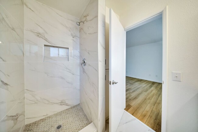 Photo - 74465 Driftwood Dr Unit 3