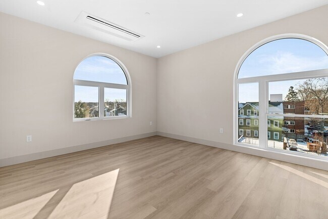 Photo - 453 Franklin St Unit 303