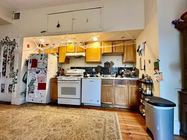 Photo - 22 Highgate St