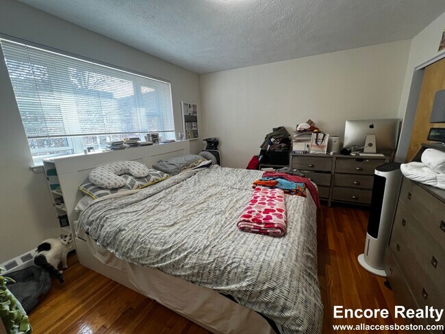 52 Parkman St Unidad 3A