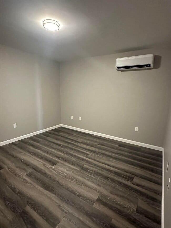 Photo - 45 Monarch Wy Unit 204