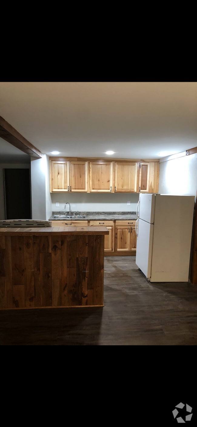 Building Photo - 3057 Ontario Center Rd Rental