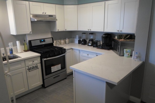 Photo - 3155 E Pearl Dr