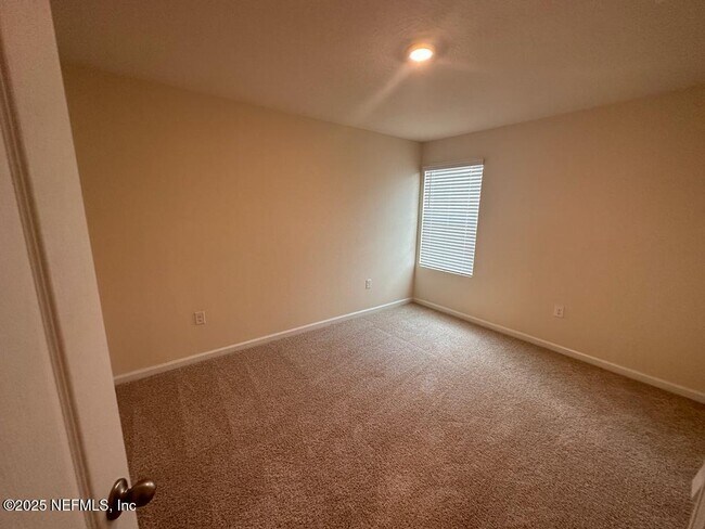 Photo - 272 Talulla Trl