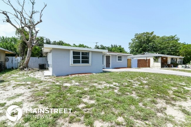 Building Photo - 111 NW 21 St Rental