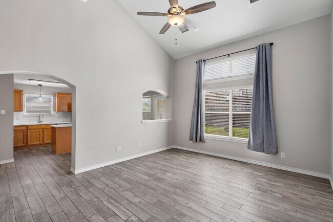 Photo - 440 Grey Feather Ct