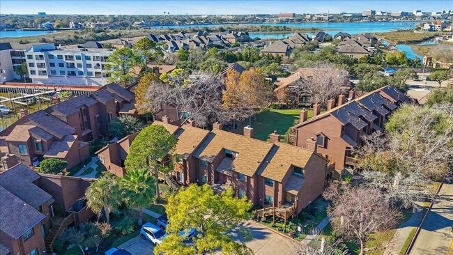 Photo - 727 Davis Rd