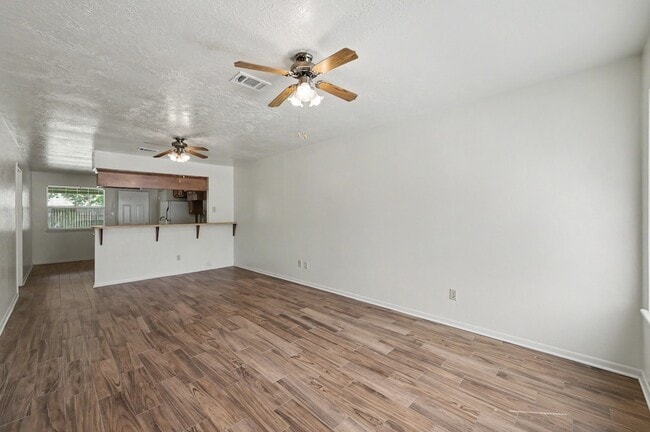 1605 Hazelwood St Unidad B